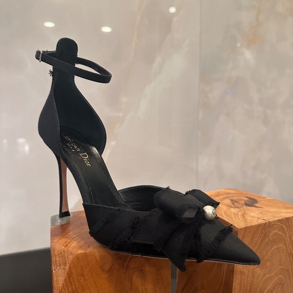 Christian Dior - ADIORABLE PUMPS W/ ANKLE STRAP (RARE FIND!) - Picture 7 of 10